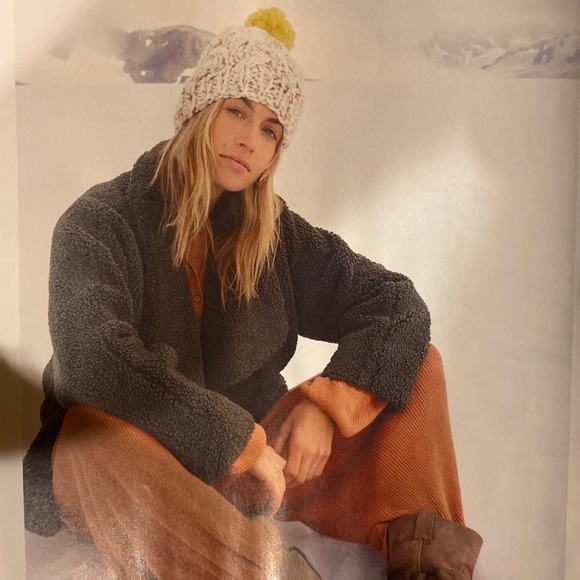 Meet your Posher, Elizabeth - Picture 1 of 1